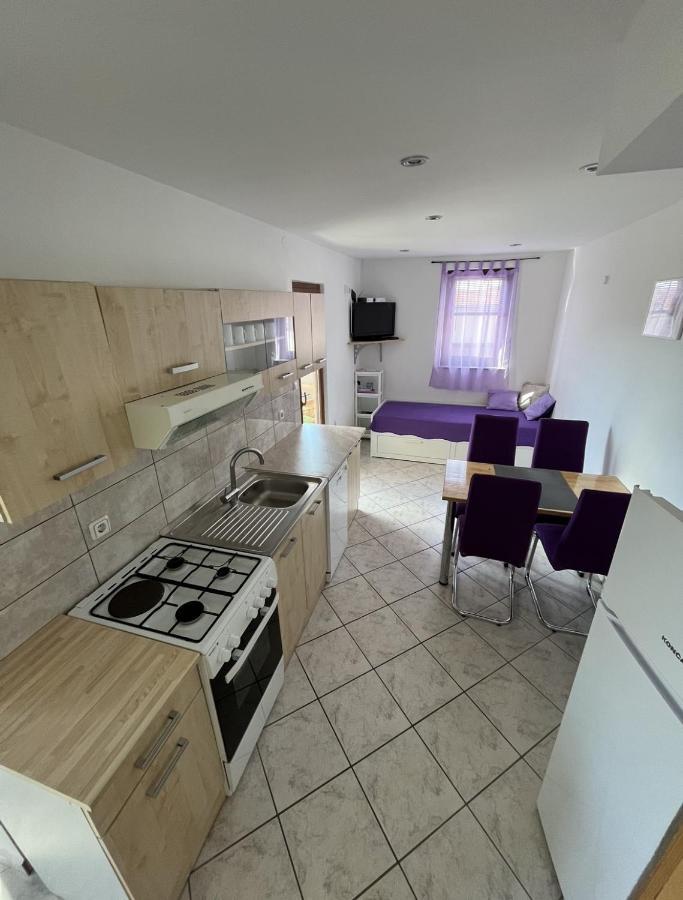 Apartments By The Sea Martinscica, Cres - 14334 מראה חיצוני תמונה
