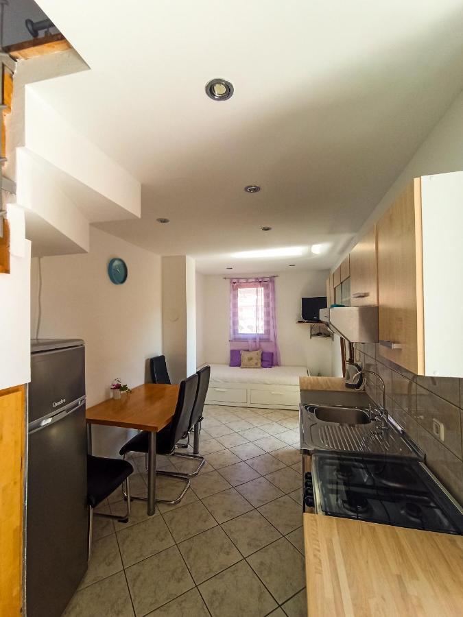 Apartments By The Sea Martinscica, Cres - 14334 מראה חיצוני תמונה
